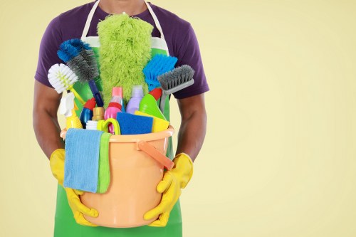 Window cleaning service for Nottinghill homes with local access challenges
