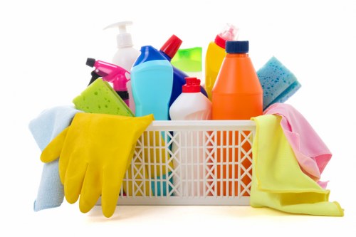 Local house cleaning service for a Notting Hill townhouse interior
