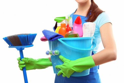 Local cleaning team preparing a Nottinghill property for handover after moving out